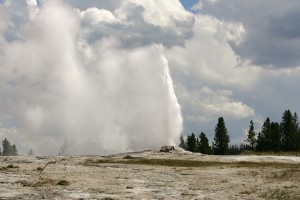 Yellowstone National Park - Old Faithful geyser